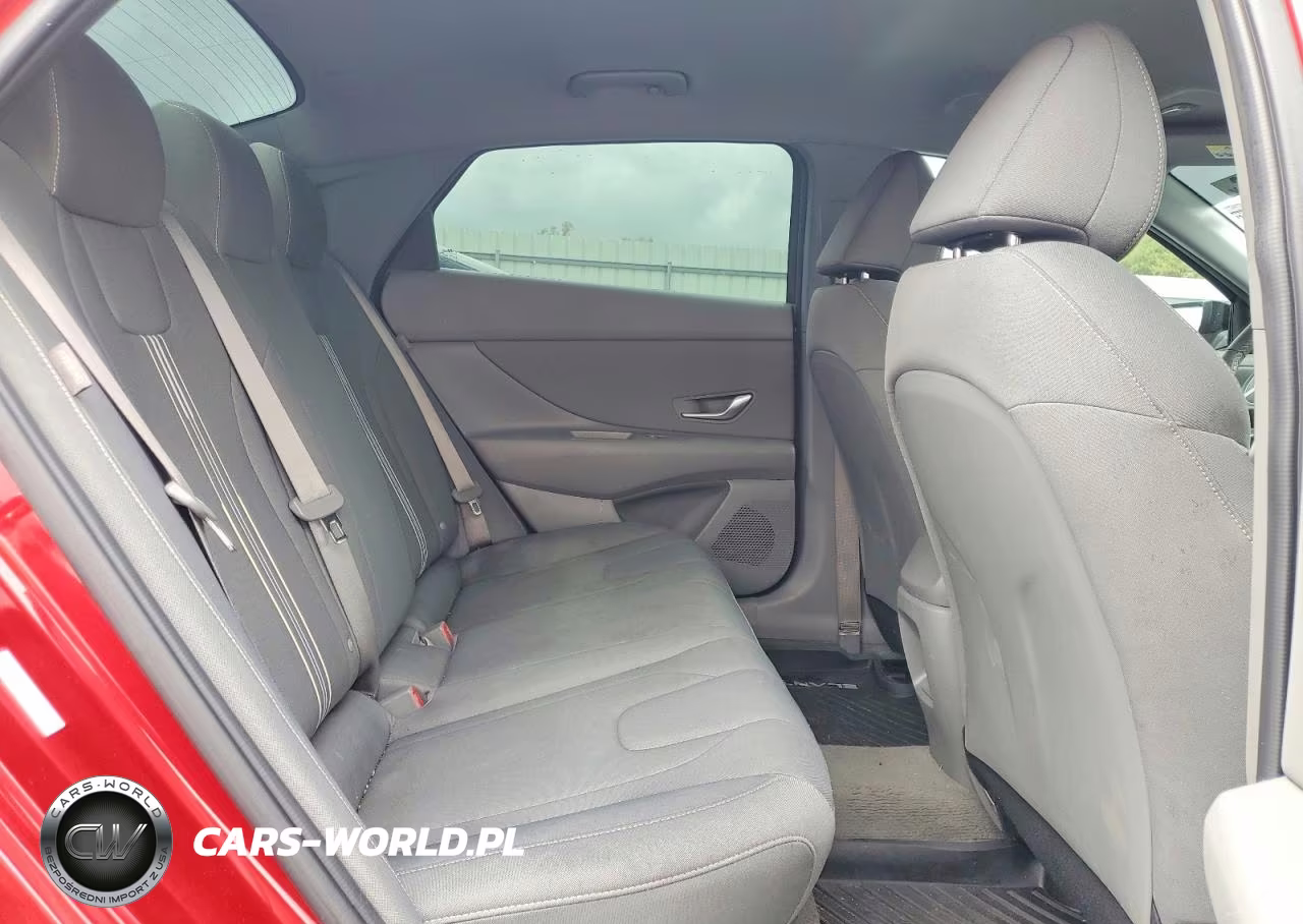 2025 Hyundai Elantra Sel Sport VIN:KMHLM4DG4SU972613 - 10