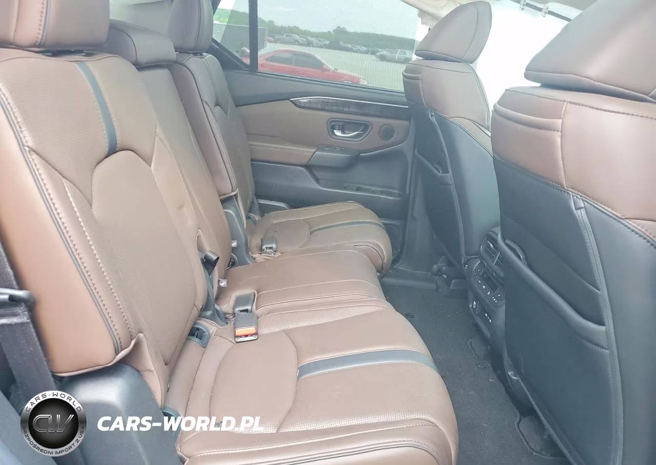 2025 Honda Pilot Elite VIN:5FNYG1H85SB072623 - 10