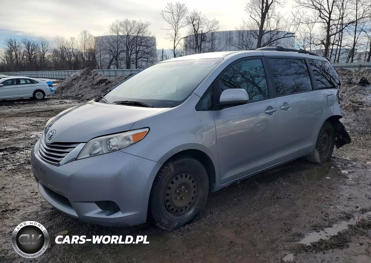 2016 Toyota Sienna Le 8-Passenger