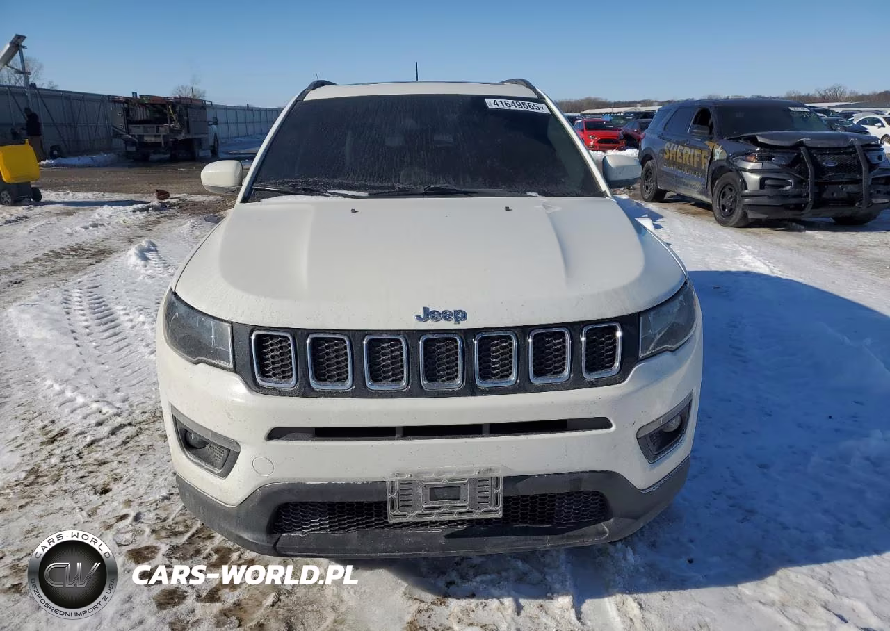 2018 Jeep Compass Latitude VIN:3C4NJCBB4JT488358 - 5