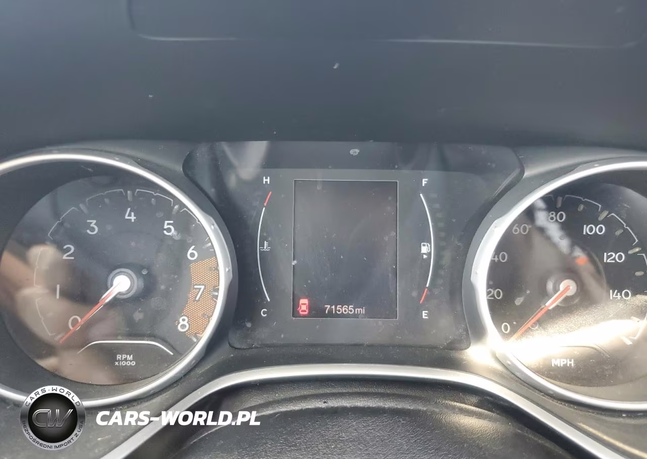 2018 Jeep Compass Latitude VIN:3C4NJCBB4JT488358 - 9
