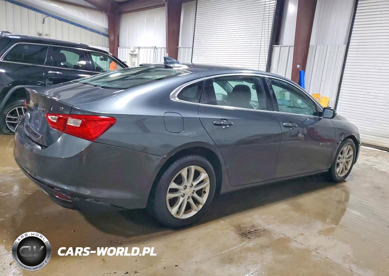 2017 Chevrolet Malibu Lt VIN:1G1ZE5ST1HF103796 - 3