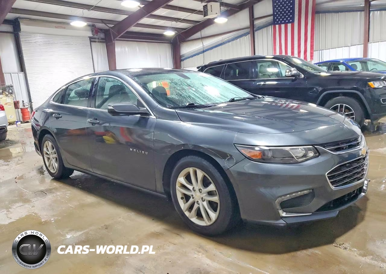 2017 Chevrolet Malibu Lt VIN:1G1ZE5ST1HF103796 - 4