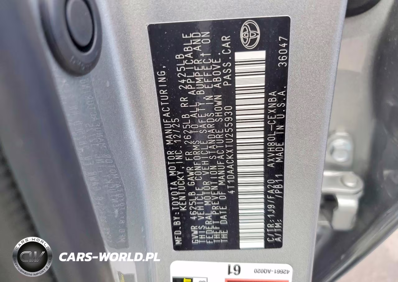 2026 Toyota Camry Le VIN:4T1DAACKXTU255930 - 12