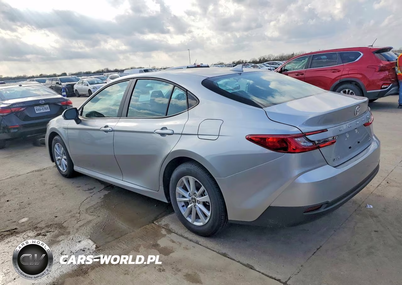 2026 Toyota Camry Le VIN:4T1DAACKXTU255930 - 2