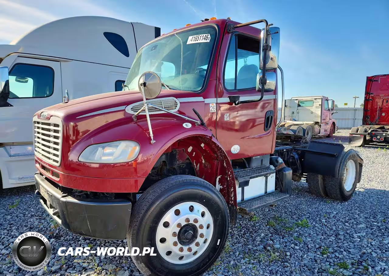 2016 Freightliner Business Class M2 Semi Truck