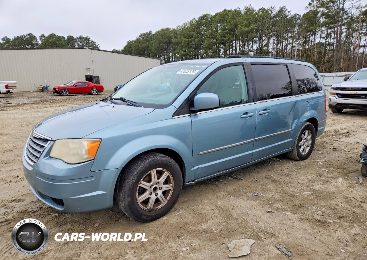 2010 Chrysler Town & Country Touring