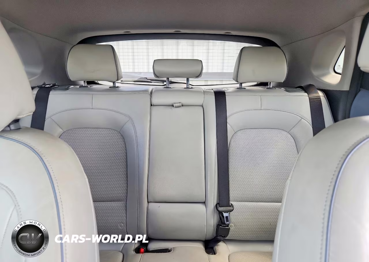 2021 Hyundai Kona Electric Limited VIN:KM8K33AG5MU129388 - 10