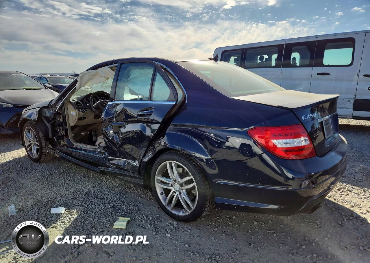 2014 Mercedes-Benz C 250 VIN:WDDGF4HB5ER302662 - 2