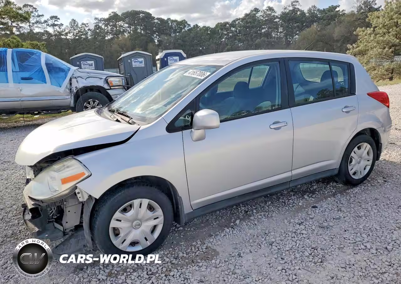 2011 Nissan Versa 1.8 S