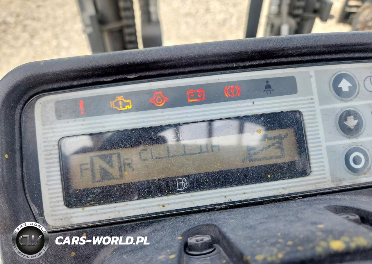 2014 Nissan Lift VIN:CP1F29W3974 - 8