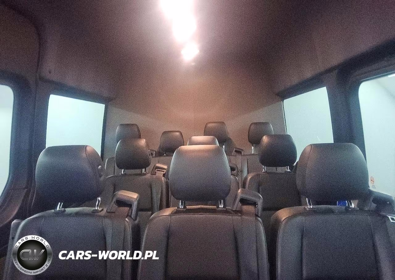 2019 Mercedes-Benz Sprinter 2500 VIN:WDZPF1CD4KP124204 - 10