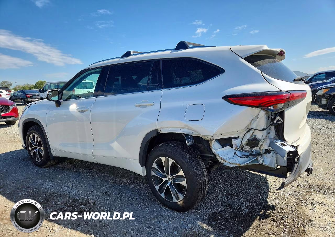 2021 Toyota Highlander Xle VIN:5TDHZRAH6MS069330 - 2