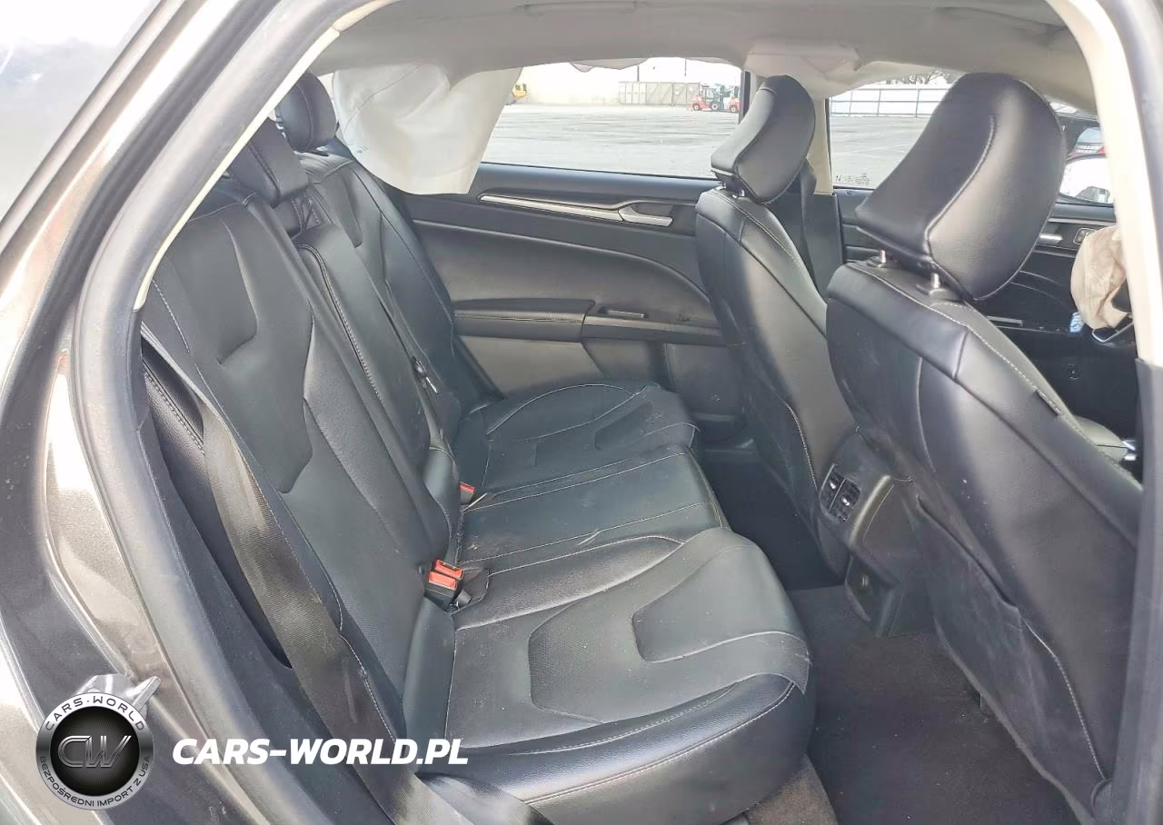 2020 Ford Fusion Titanium VIN:3FA6P0SU8LR261036 - 10