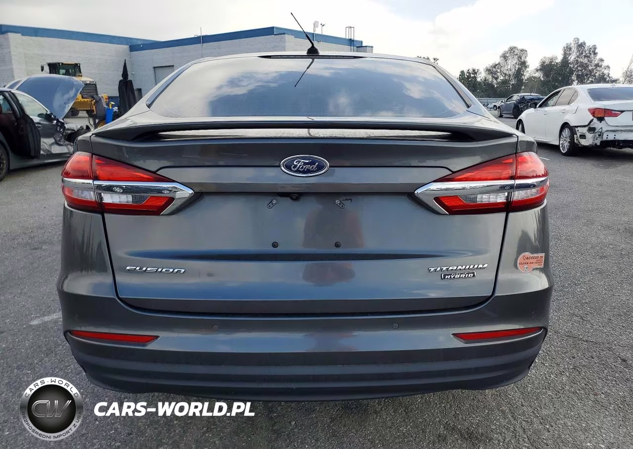 2020 Ford Fusion Titanium VIN:3FA6P0SU8LR261036 - 6