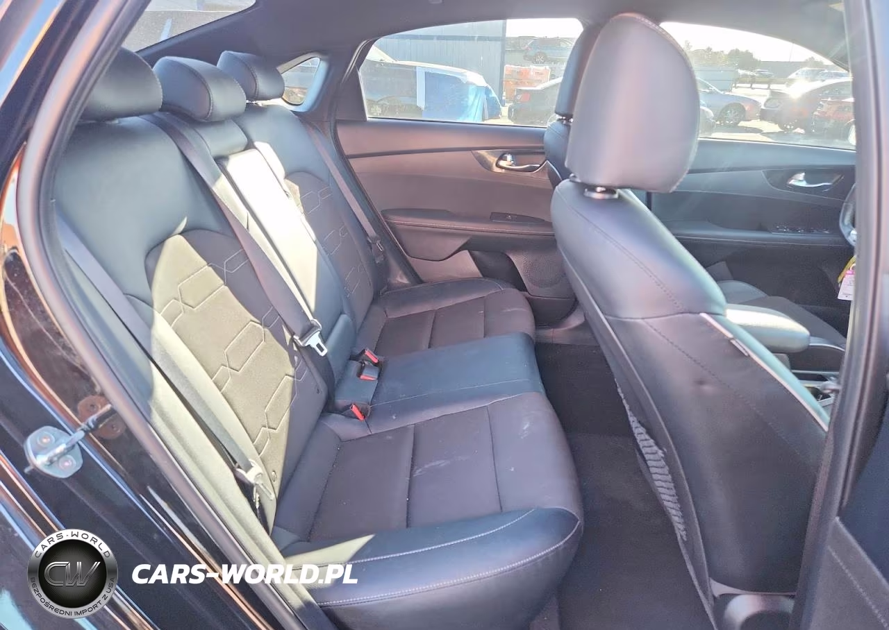 2023 Kia Forte Gt-Line VIN:3KPF54AD8PE550438 - 10