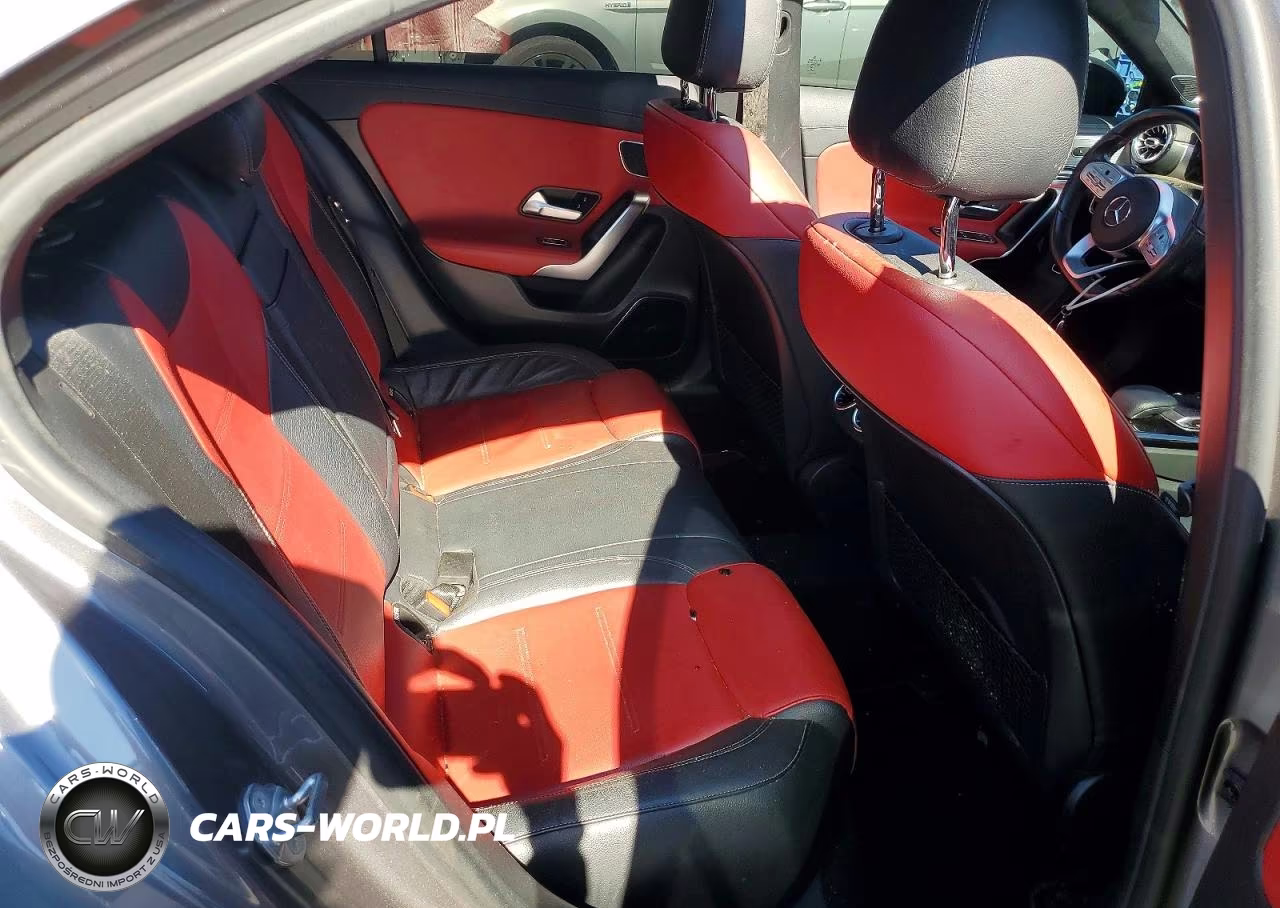 2020 Mercedes-Benz A220 VIN:W1K3G4EBXLJ207042 - 10