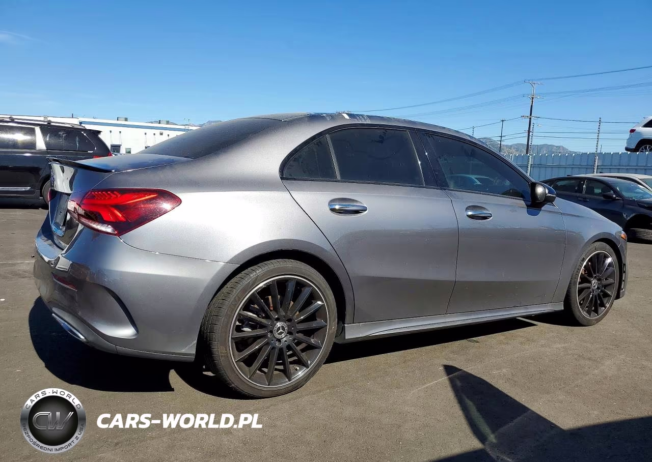 2020 Mercedes-Benz A220 VIN:W1K3G4EBXLJ207042 - 3