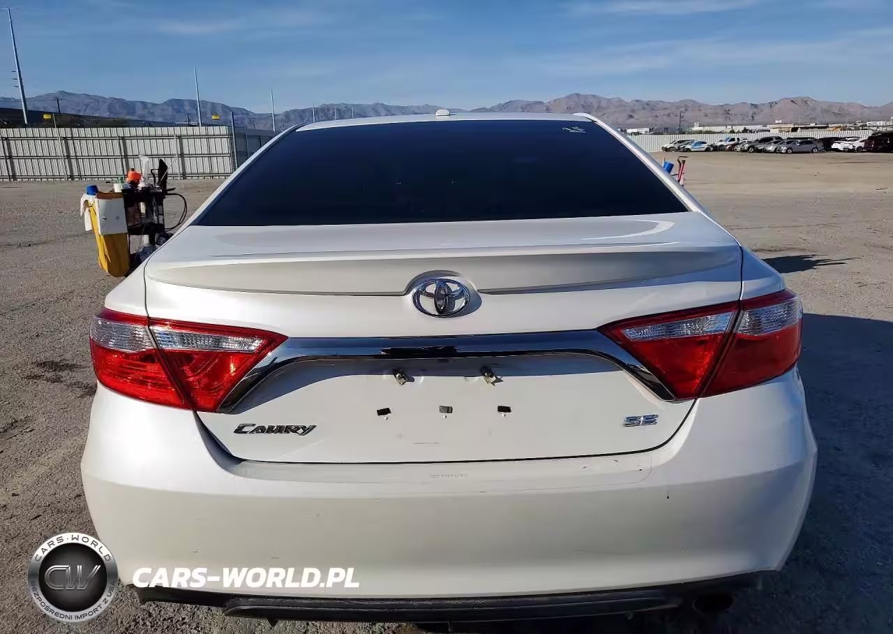 2017 Toyota Camry Se VIN:4T1BF1FK9HU388769 - 6