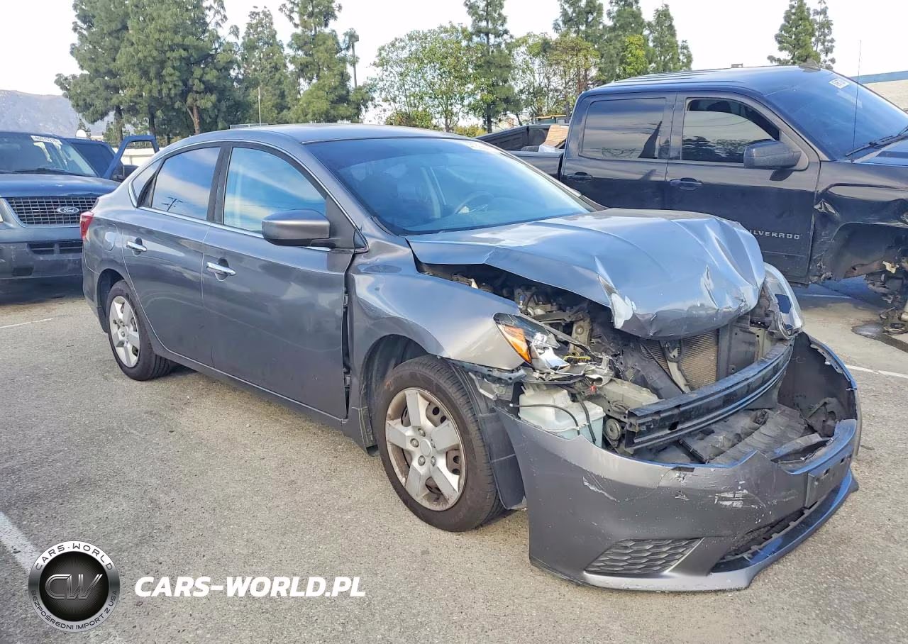 2017 Nissan Sentra S VIN:3N1AB7AP3HY369104 - 4
