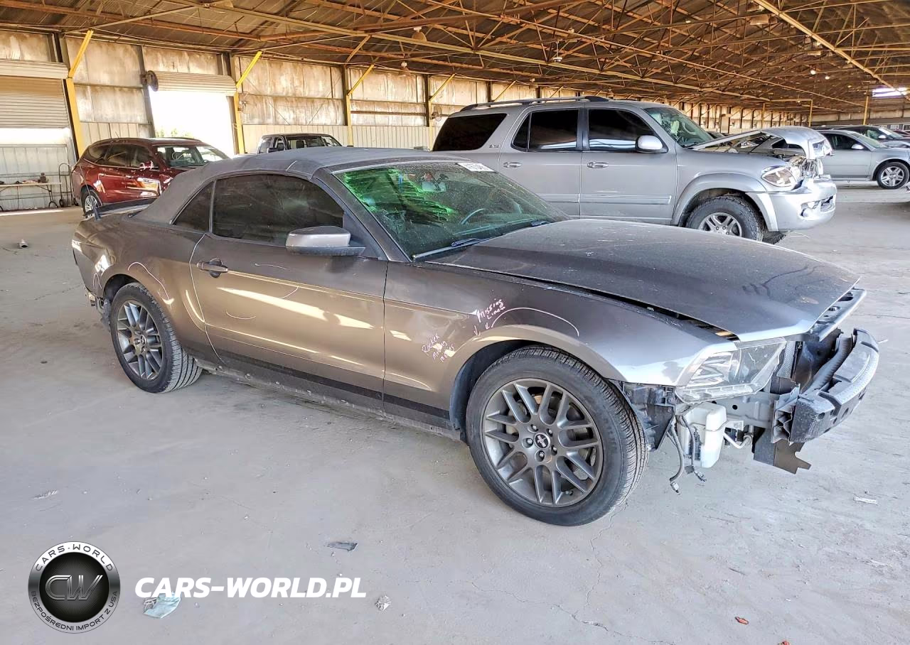 2014 Ford Mustang VIN:1ZVBP8EM1E5306596 - 4