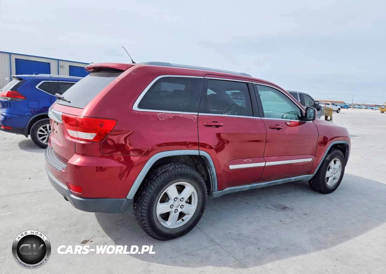 2012 Jeep Grand Cherokee Laredo VIN:1C4RJEAG7CC177192 - 3