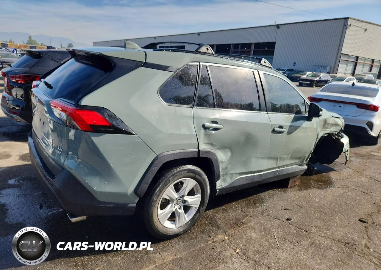 2021 Toyota Rav4 Xle VIN:2T3P1RFV5MW192049 - 3