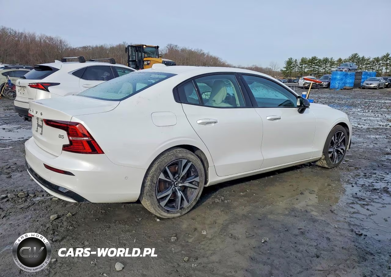 2024 Volvo S60 Plus VIN:7JRL12FL6RG304057 - 3