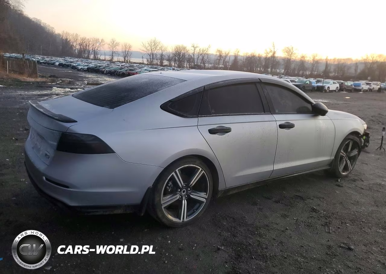 2024 Honda Accord Hybrid Sport-L VIN:1HGCY2F77RA076152 - 3