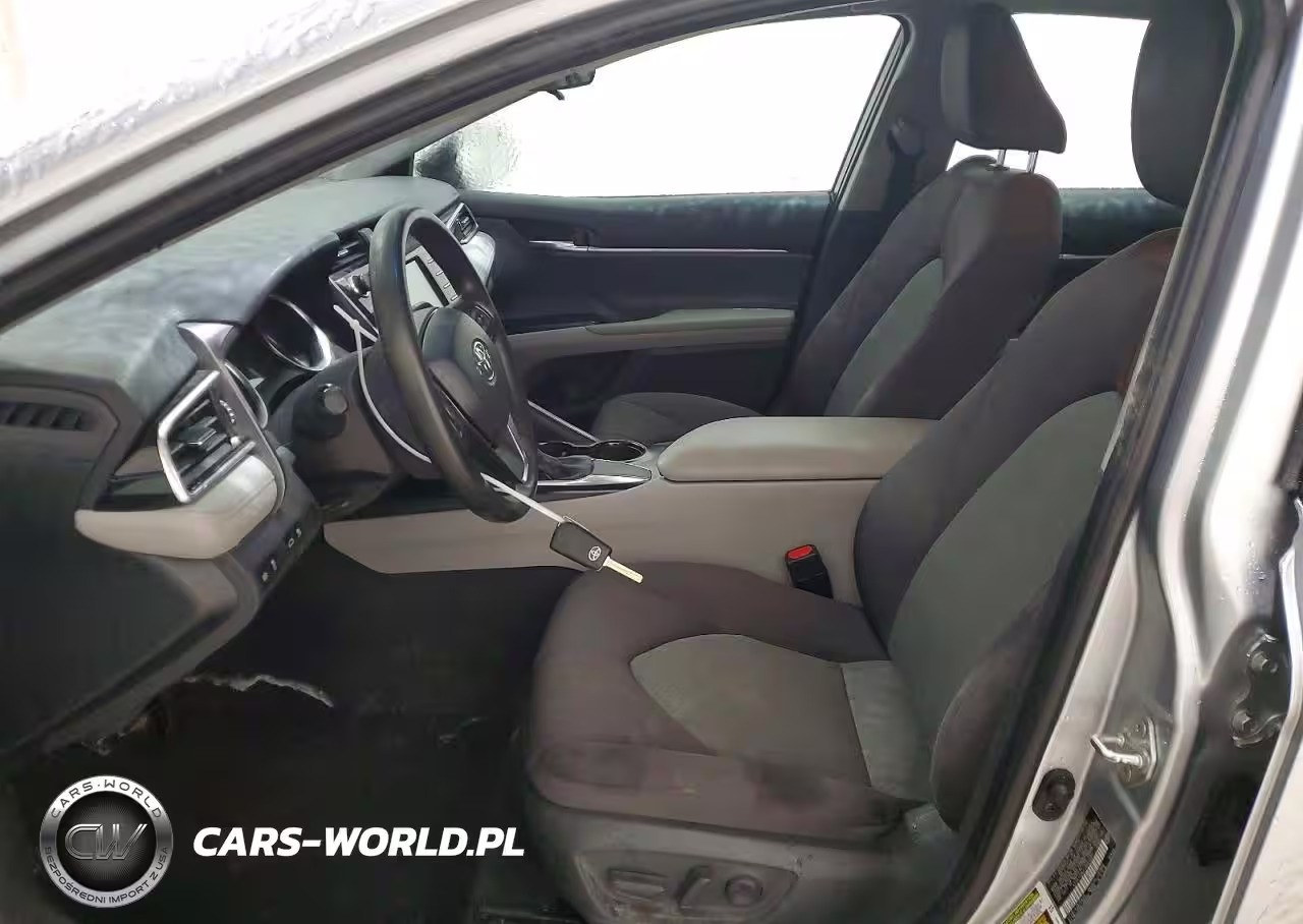 2018 Toyota Camry Le VIN:4T1B11HK7JU053284 - 7