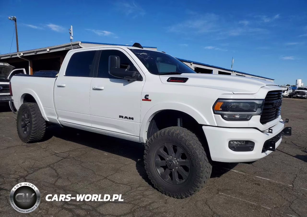 2021 Ram 2500 Laramie VIN:3C6UR5FL8MG512376 - 4