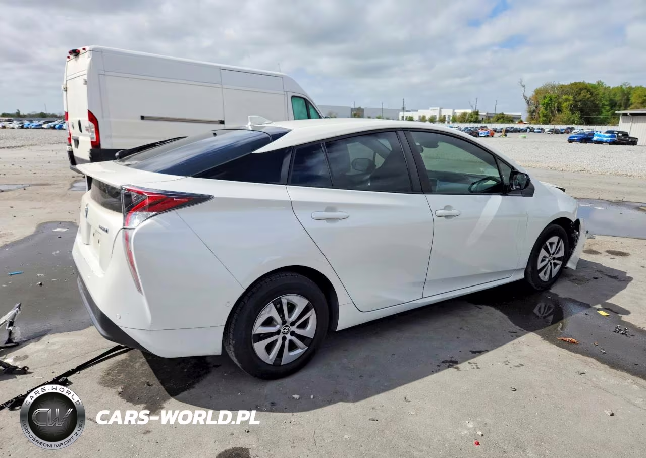 2017 Toyota Prius Three VIN:JTDKARFU1H3540147 - 3