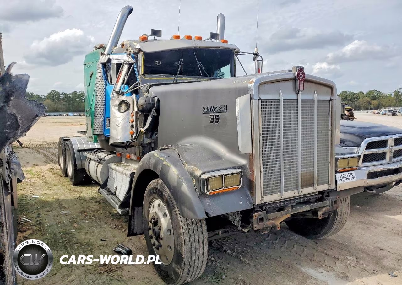 1992 Kenworth W900 Semi Truck