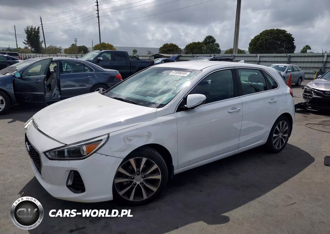 2018 Hyundai Elantra Gt Base – zdjęcie 1 z 12