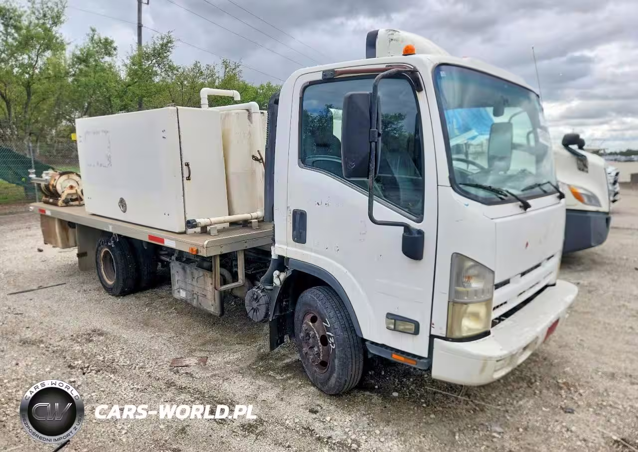 2011 Isuzu Npr - Flat Bed Truck