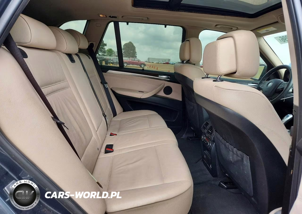 2012 BMW X5 xDrive35D VIN:5UXZW0C59CL671990 - 11