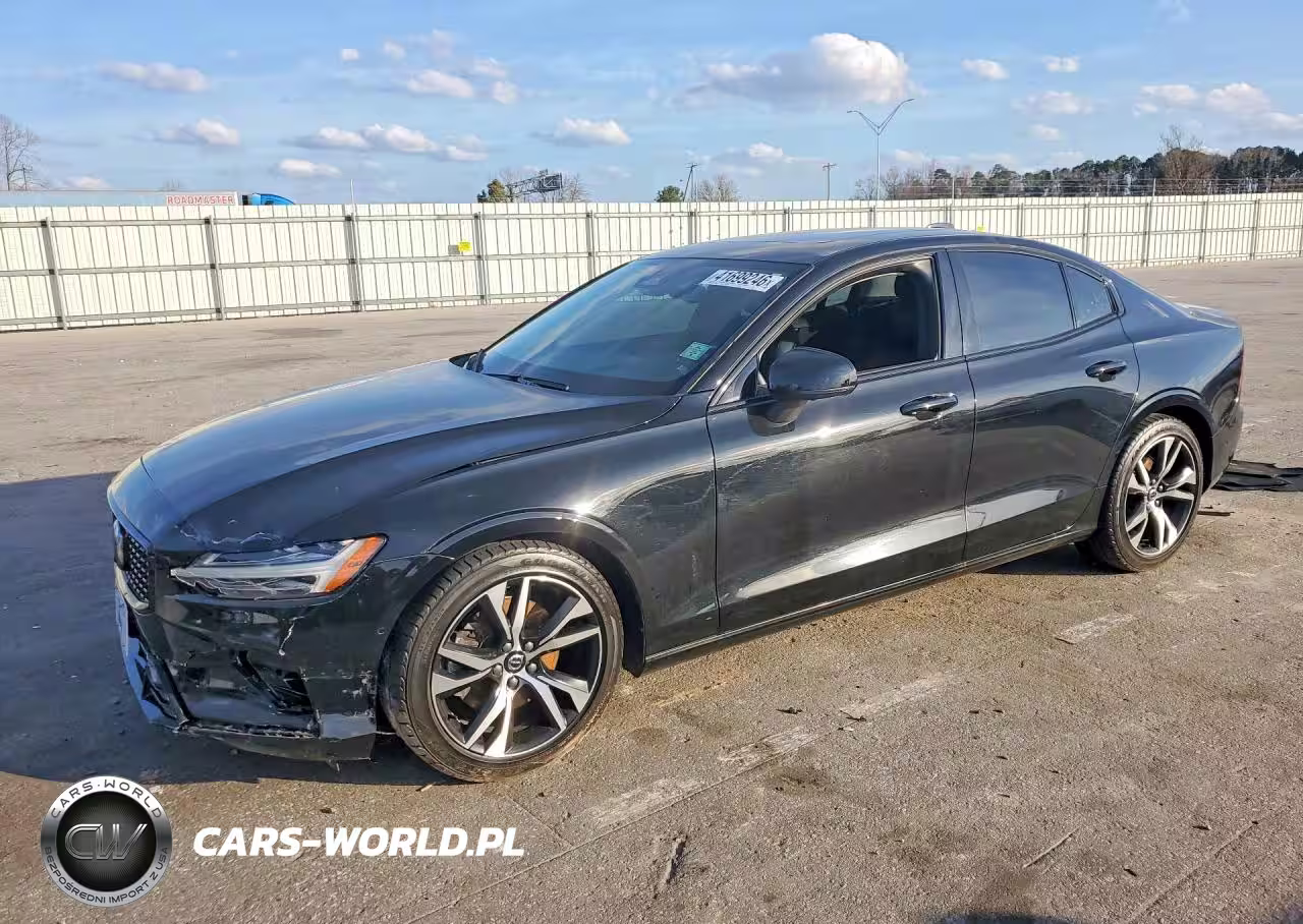 2023 Volvo S60 Plus