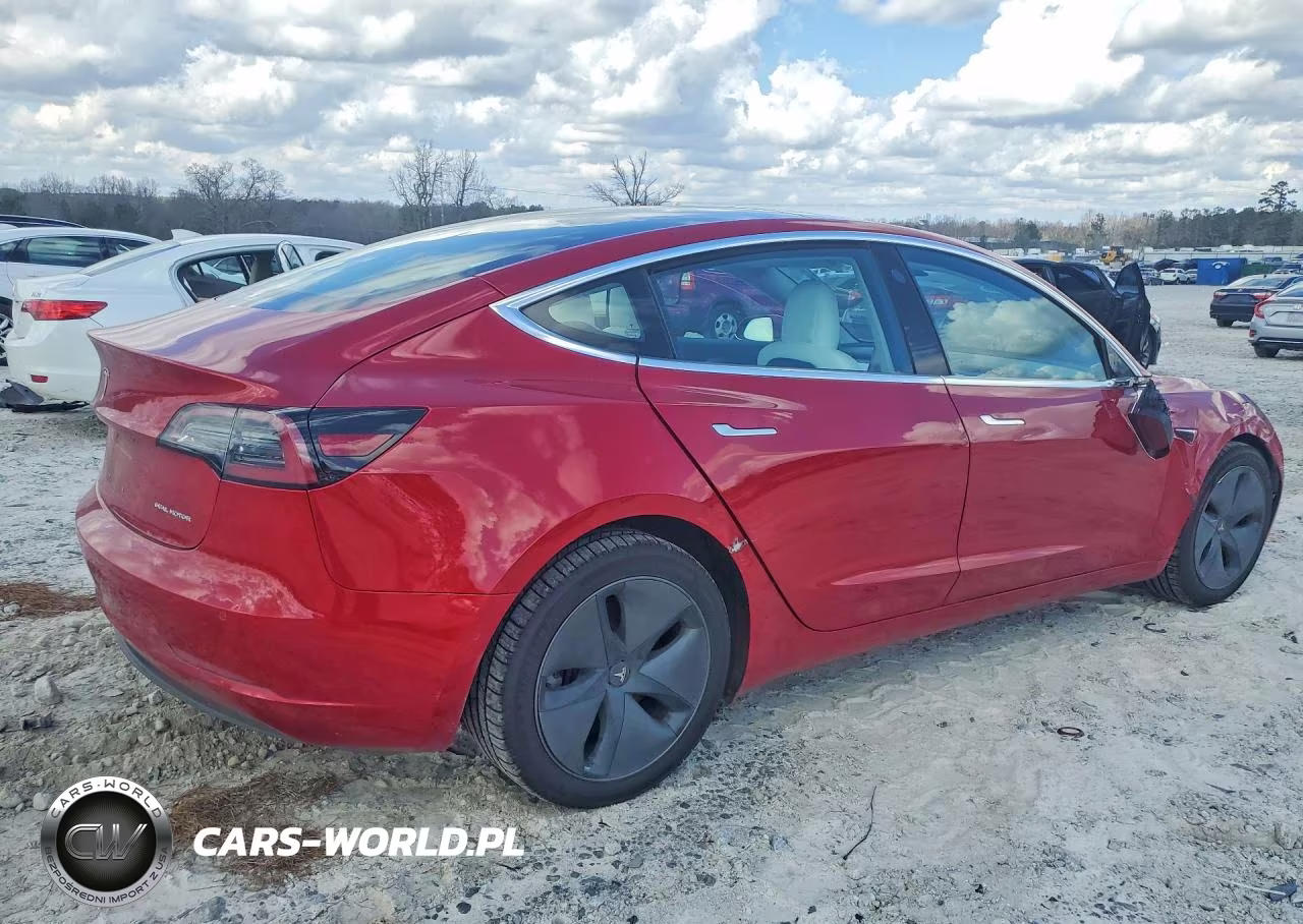 2018 Tesla Model 3 VIN:5YJ3E1EB2JF075106 - 3