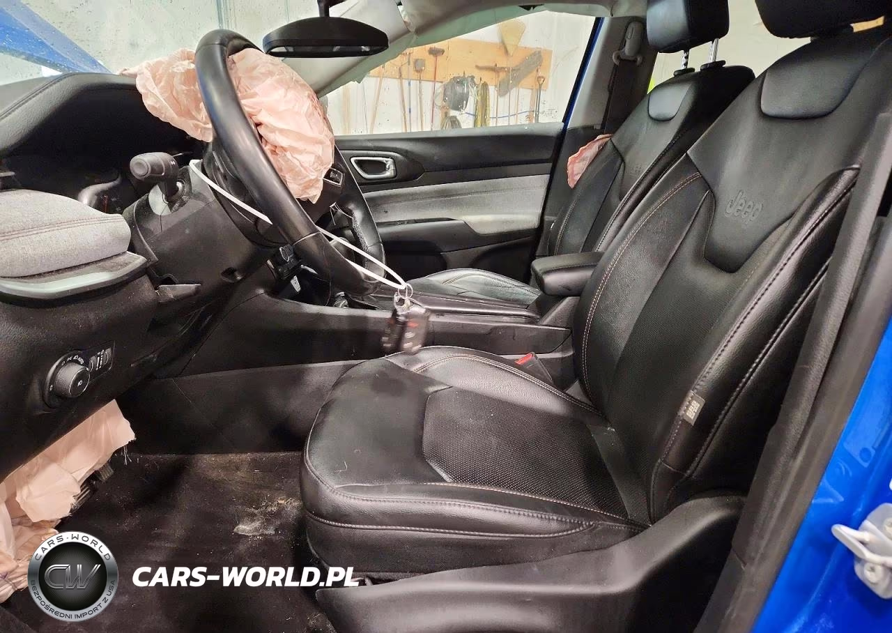 2022 Jeep Compass Latitude Lux VIN:3C4NJDFB1NT169800 - 7