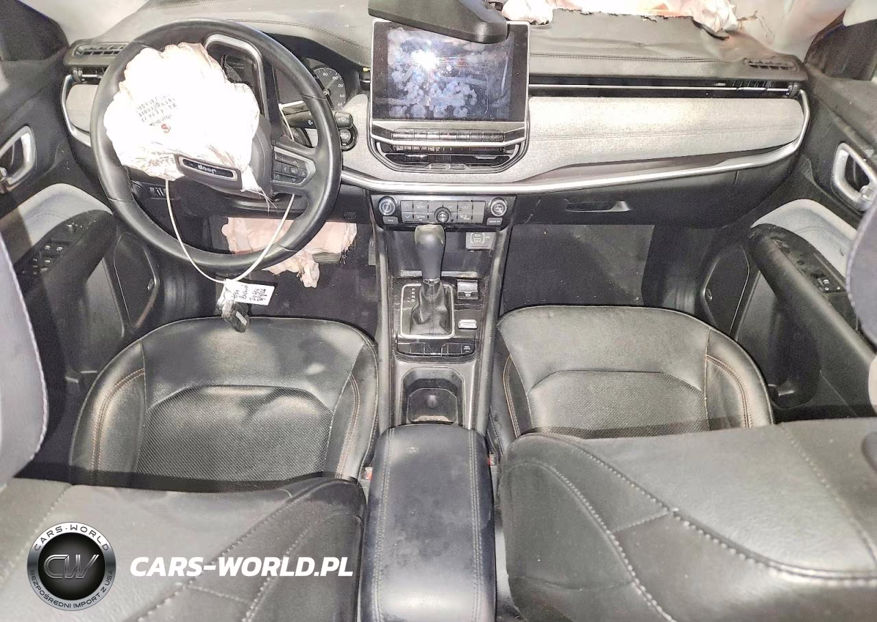 2022 Jeep Compass Latitude Lux VIN:3C4NJDFB1NT169800 - 8