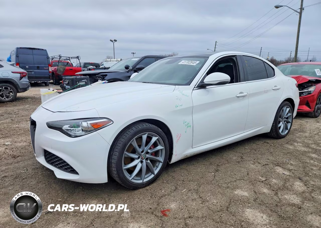 2018 Alfa Romeo Giulia Q4