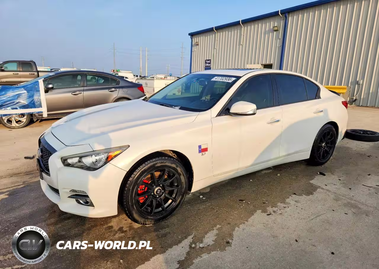 2015 Infiniti Q50 Premium