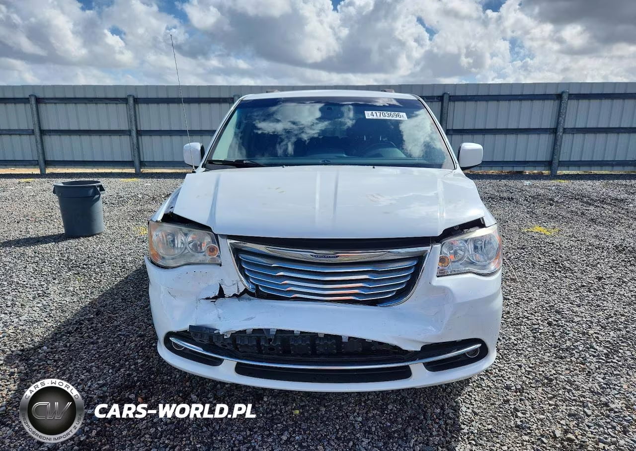2014 Chrysler Town & Country Touring VIN:2C4RC1BG8ER413814 - 5