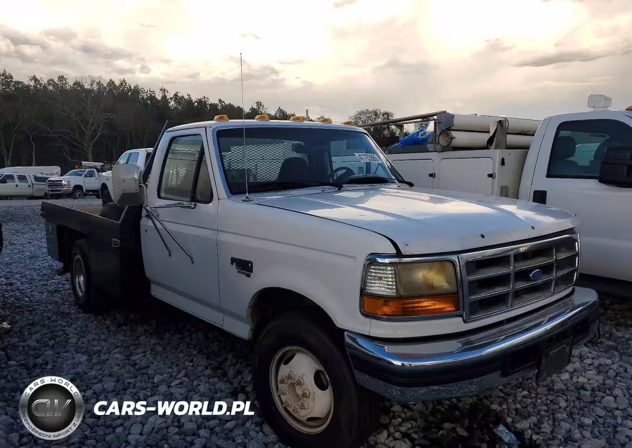 1997 Ford F350 Super Duty Flatbed Truck