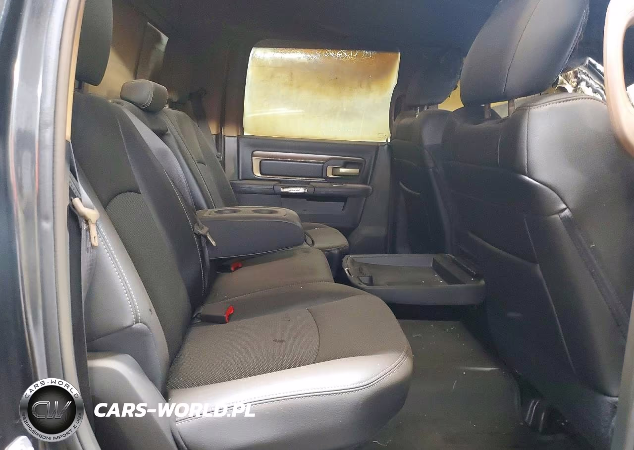 2017 Ram 1500 Laramie VIN:1C6RR7NM4HS522056 - 10