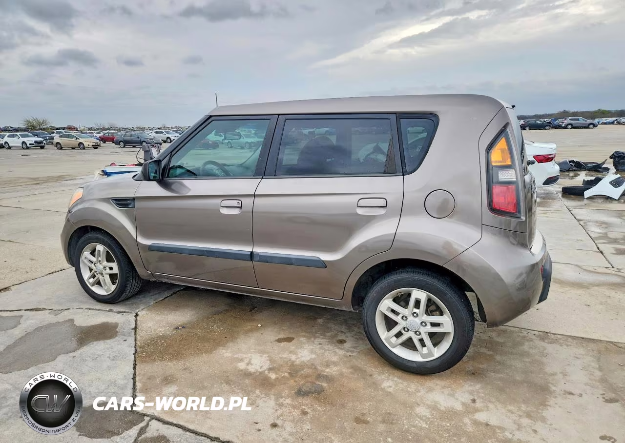2010 Kia Soul + VIN:KNDJT2A2XA7125474 - 2