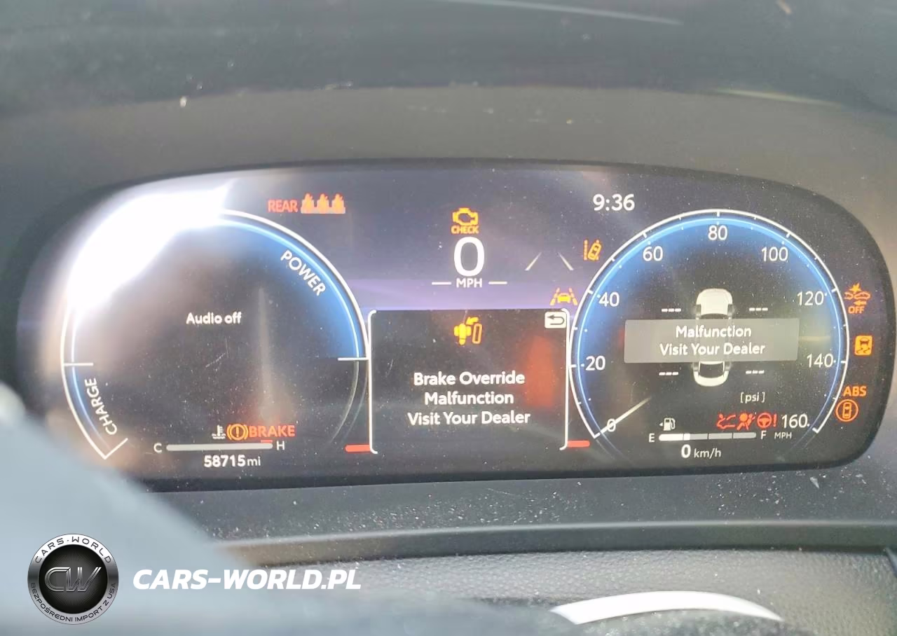 2025 Toyota Crown Xle VIN:JTDAAAAFXS3033325 - 9