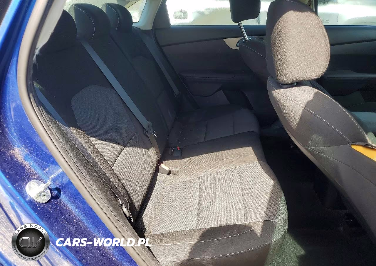 2023 Kia Forte Lxs VIN:3KPF24AD2PE507691 - 10