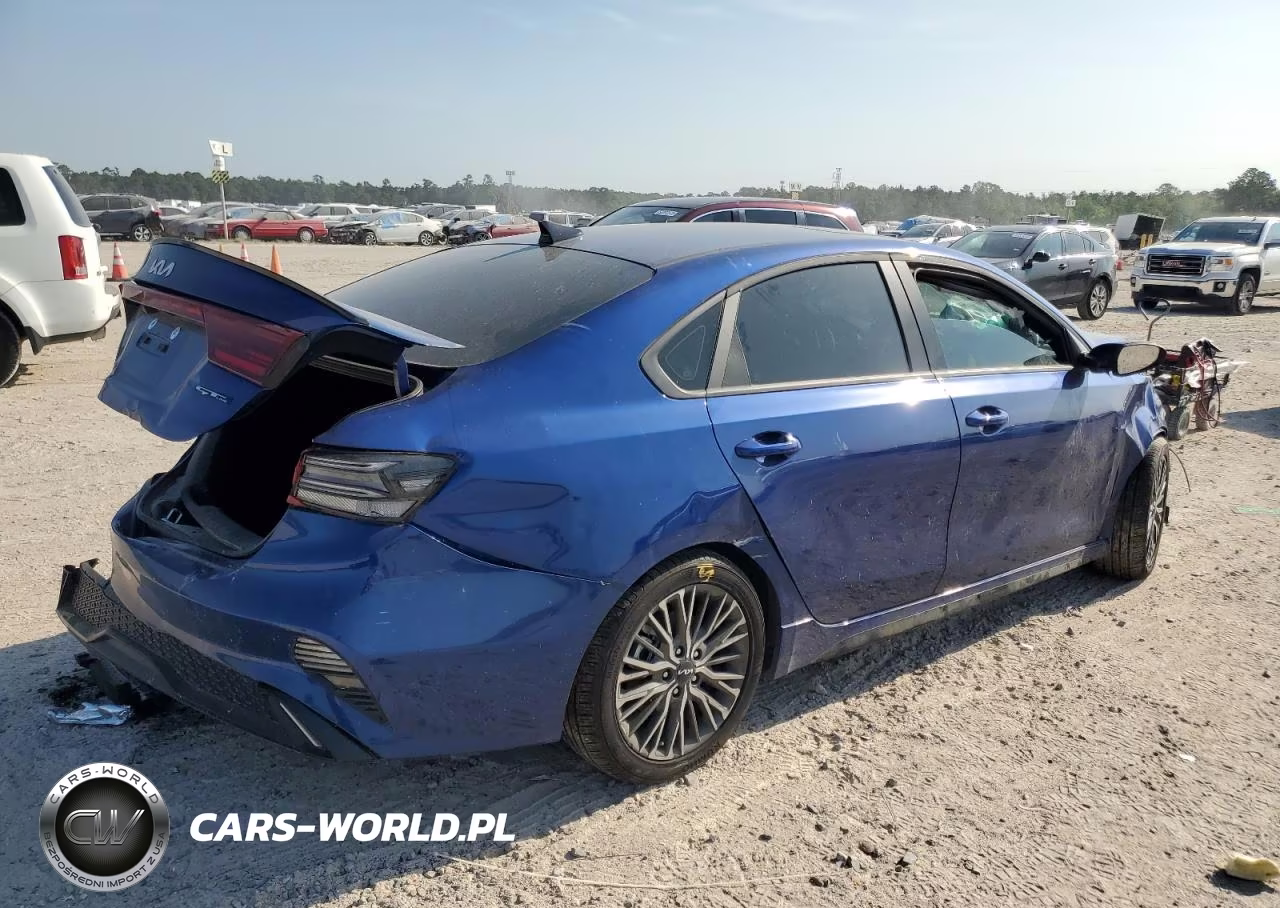 2024 Kia Forte Gt Line VIN:3KPF54AD9RE832011 - 3
