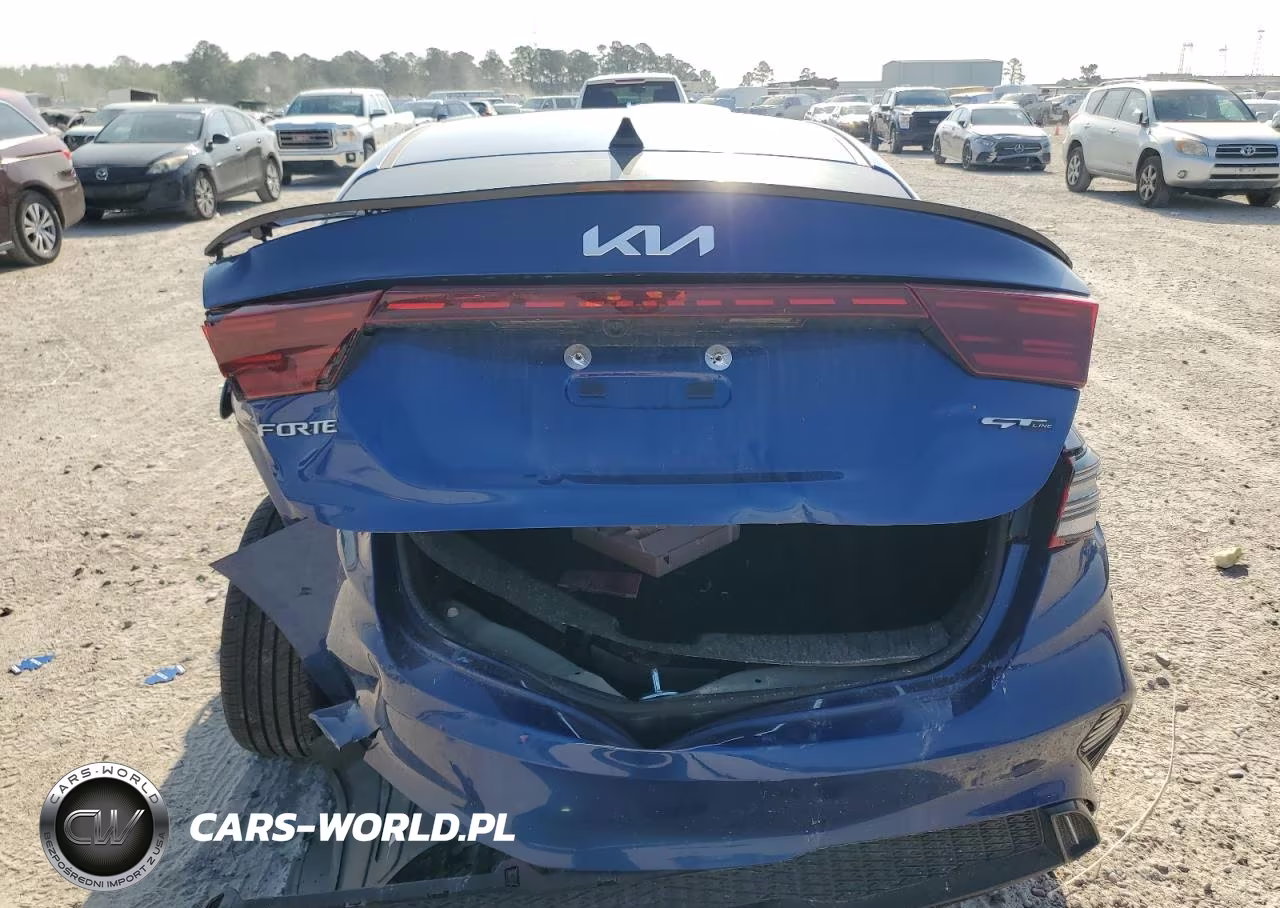 2024 Kia Forte Gt Line VIN:3KPF54AD9RE832011 - 6